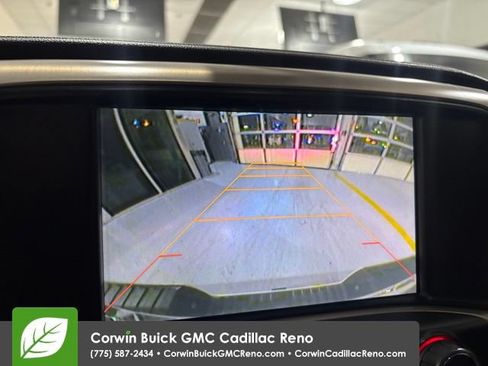 Used 2015 GMC Sierra 1500 Denali w/ Driver Alert Package AWD/4WD image 27