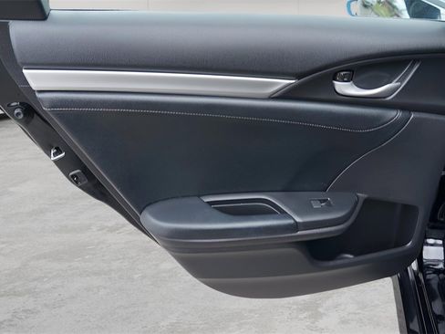 Certified 2020 Honda Civic EX-L image 9