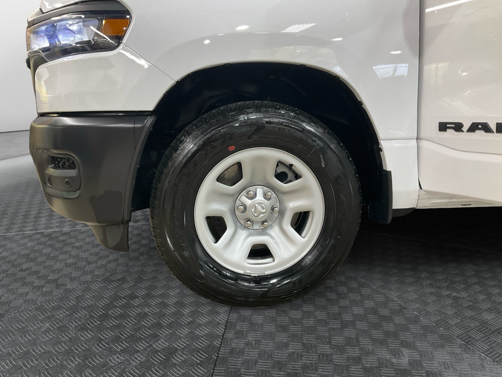 Used 2026 RAM 1500 Tradesman AWD/4WD image 16