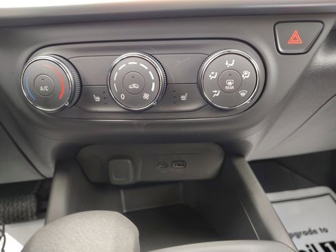 New 2026 Chevrolet Trax LS w/ LS Convenience Package image 15