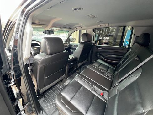Used 2016 Chevrolet Suburban LT image 16
