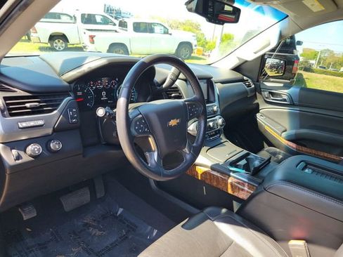 Used 2020 Chevrolet Tahoe Premier AWD/4WD image 12