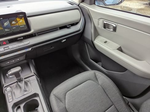 New 2027 Kia Seltos S FWD image 17