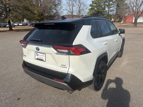 Used 2020 Toyota RAV4 XSE image 5