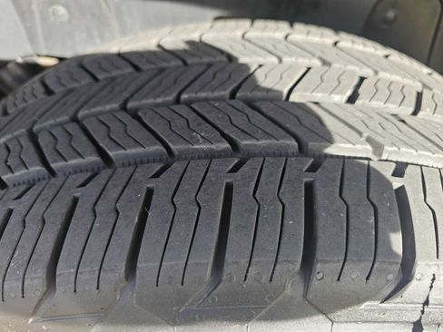 Used 2011 Chevrolet Avalanche LT w/ Regional Value Package image 31