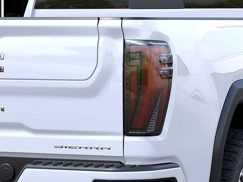 New 2026 GMC Sierra 2500 Denali w/ Denali Reserve Package AWD/4WD image 11
