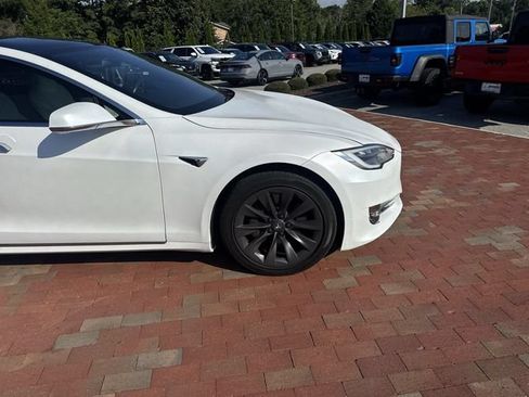 Used 2019 Tesla Model S Long Range AWD/4WD image 17