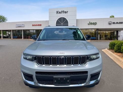 Used 2021 Jeep Grand Cherokee L Limited w/ Luxury Tech Group II AWD/4WD image 3
