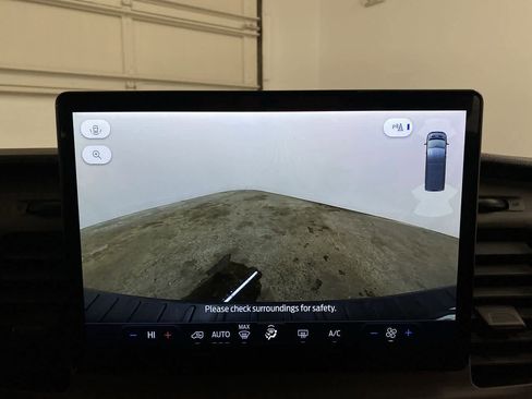 Used 2022 Ford Transit 350 XLT image 26