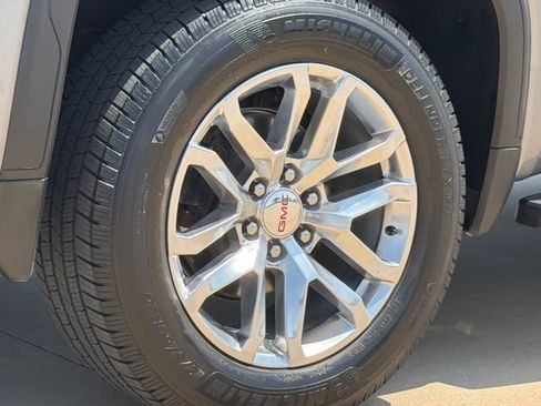 Used 2022 GMC Sierra 1500 SLT AWD/4WD image 9