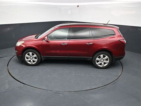 Used 2017 Chevrolet Traverse LT w/ Style and Technology Package FWD image 37