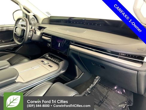 Used 2025 Lincoln Navigator L Reserve image 33