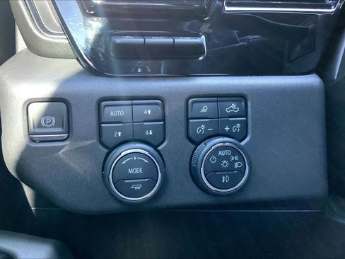 Used 2024 Chevrolet Silverado 1500 ZR2 w/ Technology Package AWD/4WD image 35