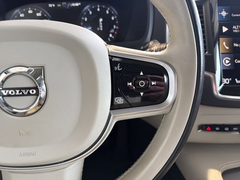 Used 2022 Volvo XC90 T5 Momentum w/ Climate Package AWD/4WD image 20