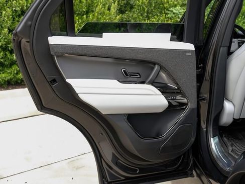 New 2026 Land Rover Range Rover Sport SE AWD/4WD image 58
