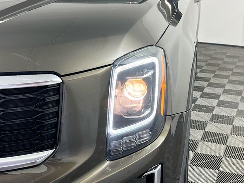 Used 2022 Kia Telluride S image 11
