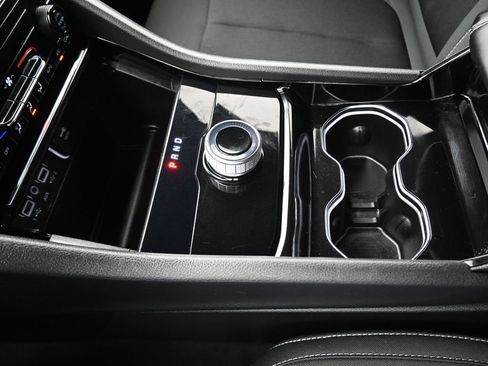 Used 2023 Jeep Grand Cherokee L Laredo image 25