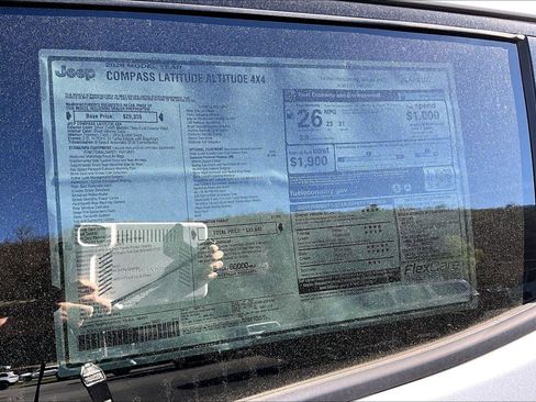 New 2026 Jeep Compass Latitude image 15