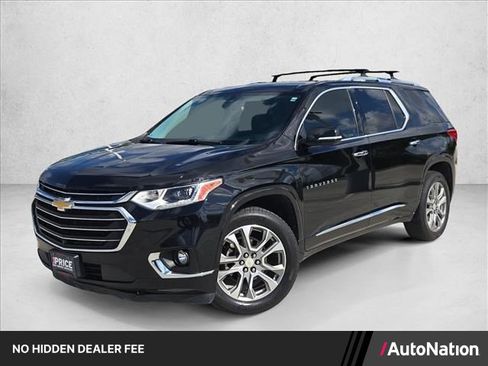 Used 2020 Chevrolet Traverse Premier FWD image 1