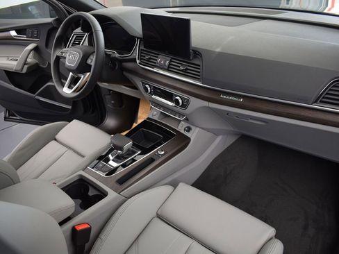 Certified 2024 Audi Q5 2.0T Premium Plus w/ Premium Plus Package image 13