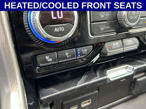 Used 2022 GMC Yukon Denali AWD/4WD image 6