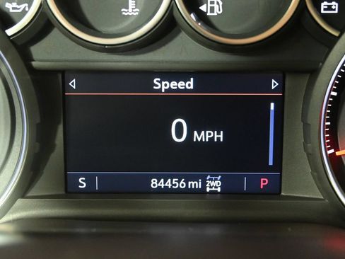 Used 2020 Chevrolet Silverado 1500 RST AWD/4WD image 25