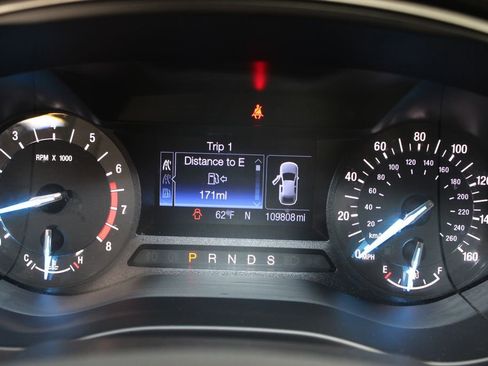 Used 2014 Ford Fusion SE FWD image 30