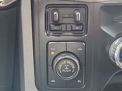 Certified 2022 Ford F150 Lariat AWD/4WD image 25