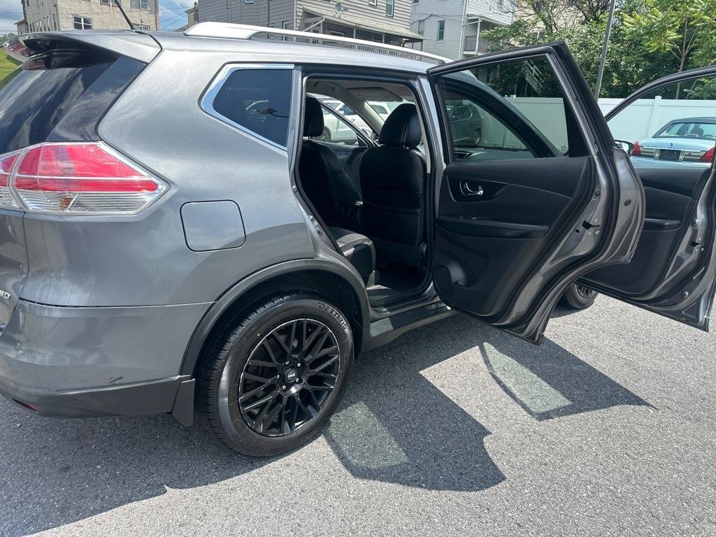 Used 2016 Nissan Rogue SL AWD/4WD image 35