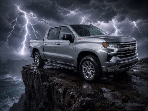 Used 2023 Chevrolet Silverado 1500 LTZ AWD/4WD image 1