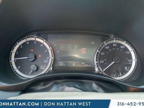 Used 2023 Toyota Highlander XLE FWD image 6