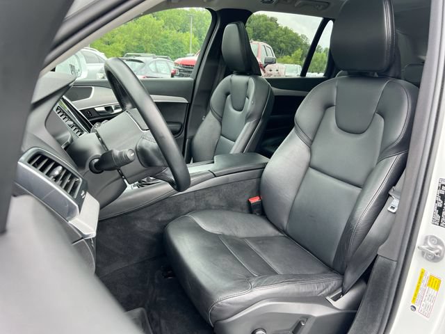 Used 2022 Volvo XC90 T5 Momentum w/ Climate Package AWD/4WD image 20