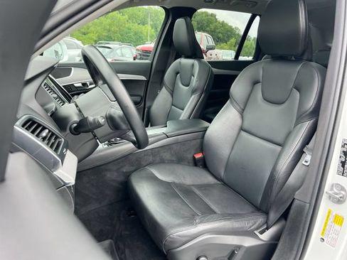 Used 2022 Volvo XC90 T5 Momentum w/ Climate Package AWD/4WD image 20