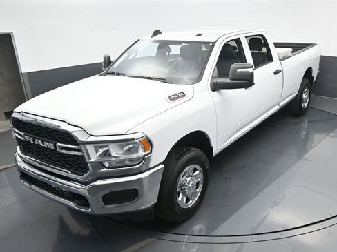 Used 2024 RAM 3500 Tradesman w/ Chrome Appearance Group image 41