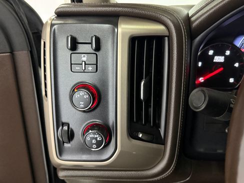 Used 2016 GMC Sierra 2500 Denali w/ Duramax Plus Package AWD/4WD image 81