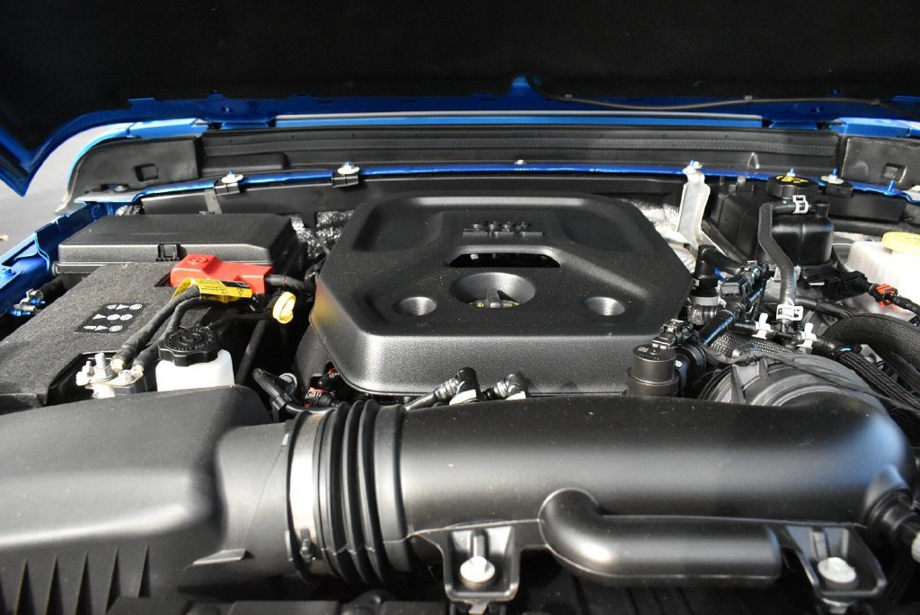 Used 2025 Jeep Wrangler Sport AWD/4WD image 39