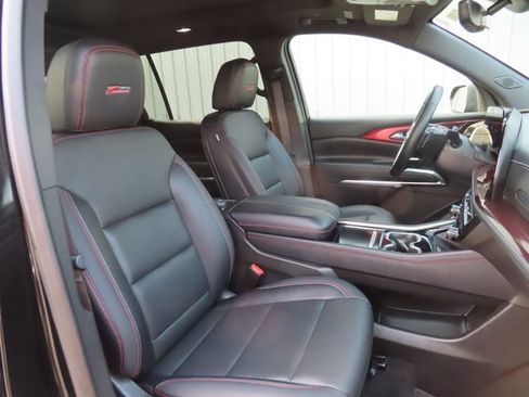 Used 2025 Chevrolet Traverse Z71 w/ Enhanced Driving Package AWD/4WD image 25