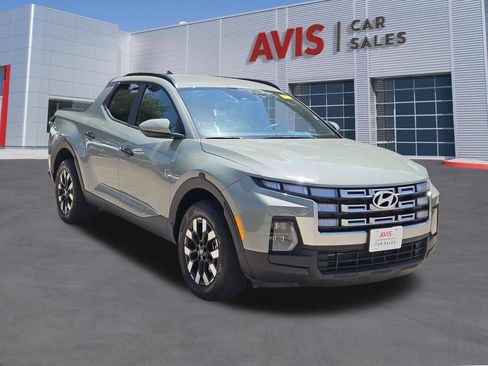 Used 2025 Hyundai Santa Cruz SEL FWD image 9