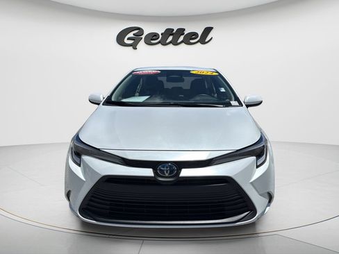 Certified 2024 Toyota Corolla LE w/ LE Convenience Package FWD image 2