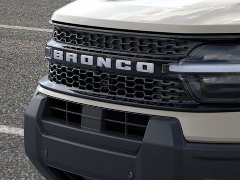 New 2025 Ford Bronco Sport Outer Banks w/ Outer Banks Tech Package+ AWD/4WD image 17