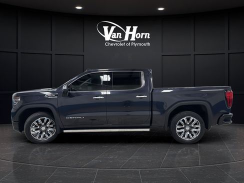 Used 2023 GMC Sierra 1500 Denali w/ Denali Reserve Package AWD/4WD image 4