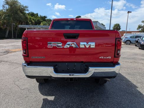 Used 2026 RAM 2500 Big Horn AWD/4WD image 5