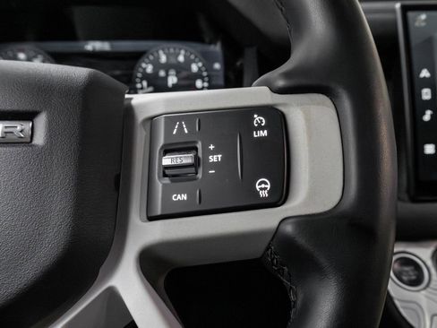 Used 2022 Land Rover Defender 110 S image 15