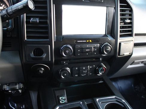 Used 2018 Ford F150 XL w/ Equipment Group 101A Mid image 12