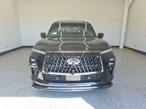 New 2026 INFINITI QX80 4WD image 9