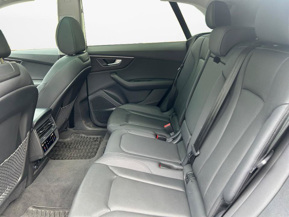 Used 2023 Audi Q8 Premium Plus AWD/4WD image 13