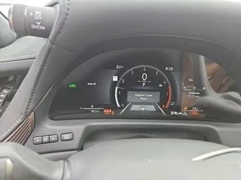 Used 2024 Lexus LS 500 w/ Interior Upgrade Package RWD image 4