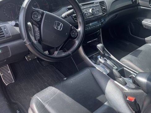 Used 2017 Honda Accord Sport Special Edition image 9