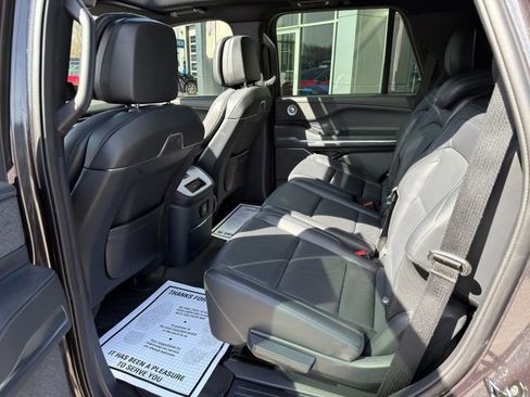 Used 2025 Lincoln Navigator Reserve w/ Jet Appearance Package image 22