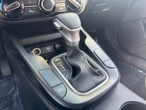 Used 2023 Kia Soul LX w/ Option Group 015 FWD image 25